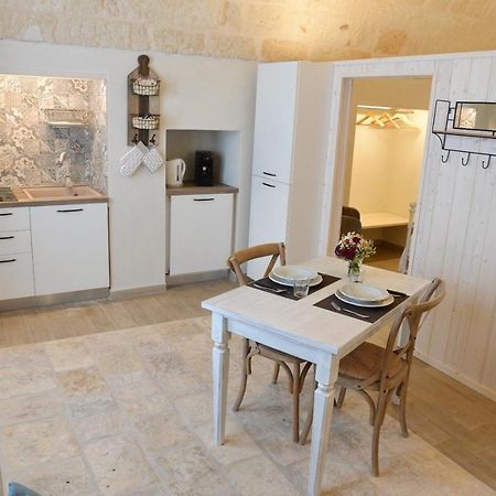 Suite Vitti 5 - Puglia Mia Apartments Монополи Екстериор снимка